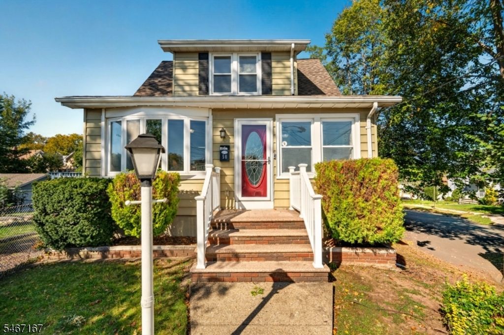 50 Oakwood Ave, Bloomfield Twp., NJ 07003 — exterior