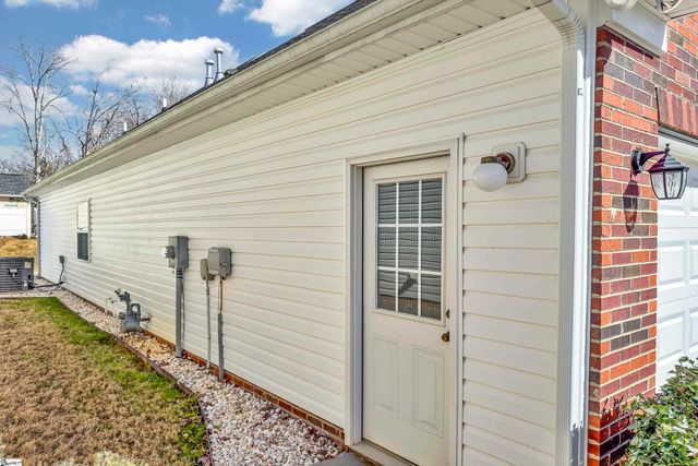 103 Bedfordton Court, Simpsonville, SC 29681