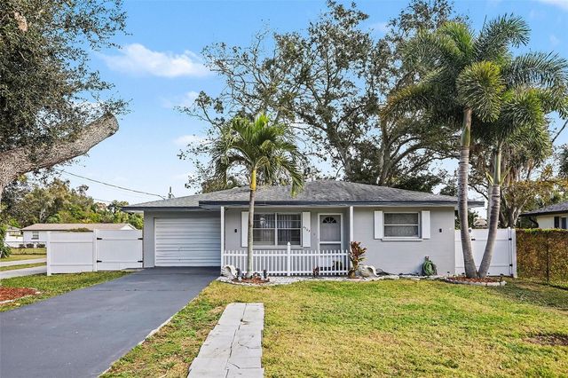 4703 33RD STREET W, Bradenton, FL 34207