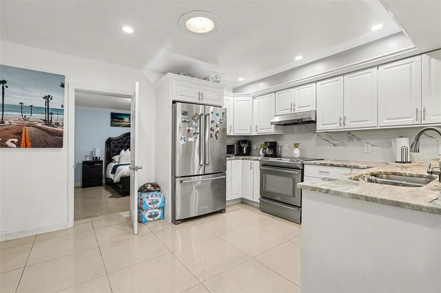 4703 33RD STREET W, Bradenton, FL 34207