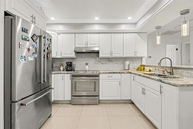 4703 33RD STREET W, Bradenton, FL 34207