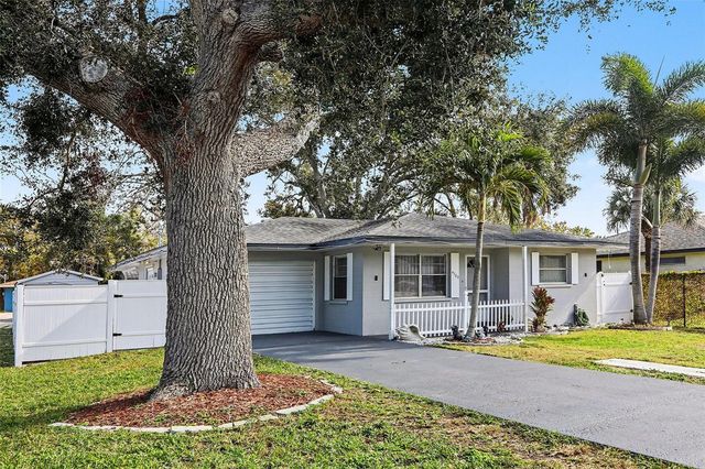4703 33RD STREET W, Bradenton, FL 34207