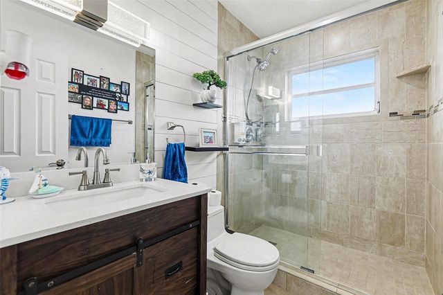 4703 33RD STREET W, Bradenton, FL 34207