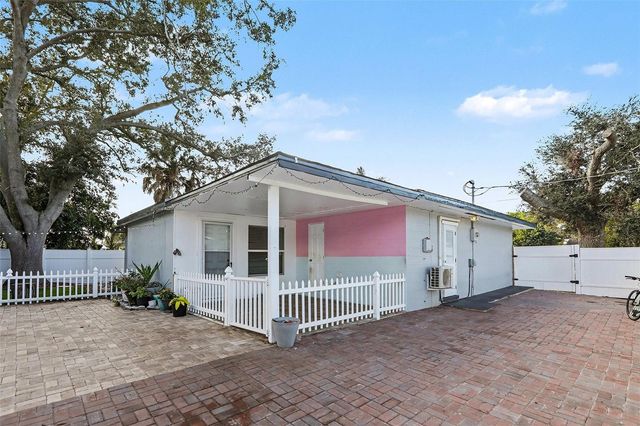 4703 33RD STREET W, Bradenton, FL 34207