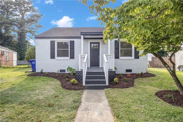 48 W Colin DR, Portsmouth, VA 23701