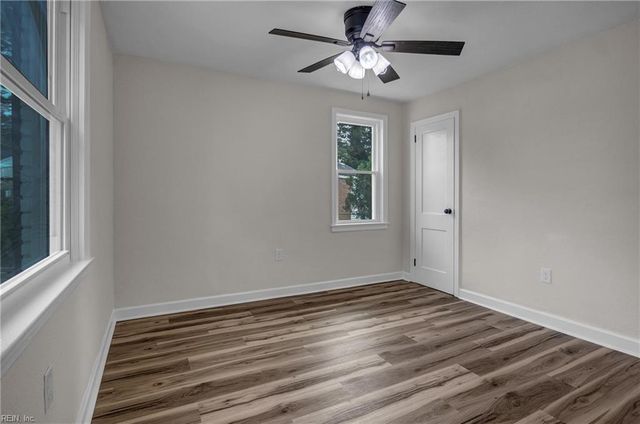 48 W Colin DR, Portsmouth, VA 23701