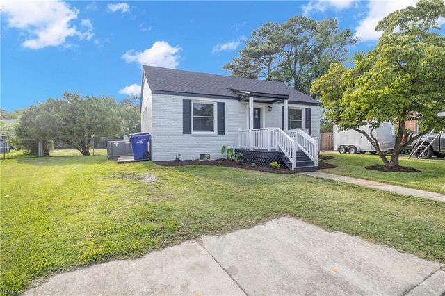 48 W Colin DR, Portsmouth, VA 23701