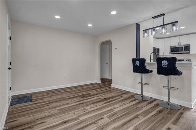 48 W Colin DR, Portsmouth, VA 23701
