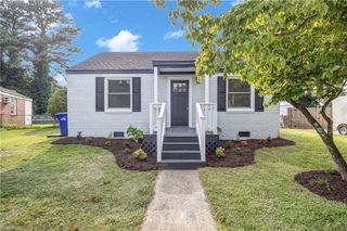 48 W Colin DR, Portsmouth, VA 23701
