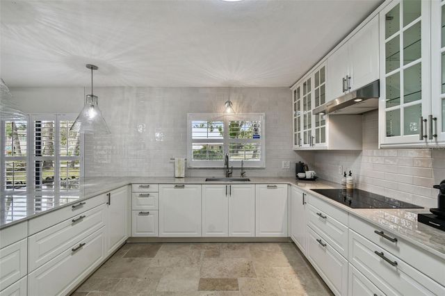 4312 W BEACH PARK DRIVE, Tampa, FL 33609