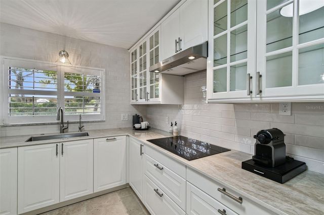 4312 W BEACH PARK DRIVE, Tampa, FL 33609