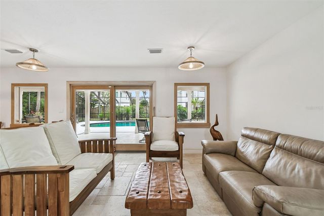 4312 W BEACH PARK DRIVE, Tampa, FL 33609