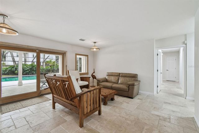 4312 W BEACH PARK DRIVE, Tampa, FL 33609