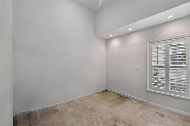 4312 W BEACH PARK DRIVE, Tampa, FL 33609