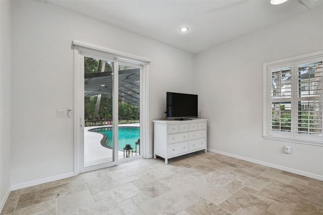 4312 W BEACH PARK DRIVE, Tampa, FL 33609