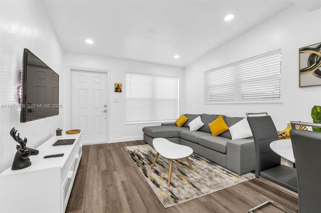 272 NW 31st ave, Fort Lauderdale, FL 33311