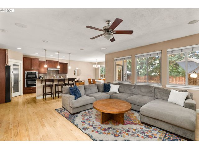 1322 Se 194TH Pl, Camas, WA 98607