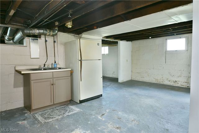 124 Lincoln Avenue, Niles, OH 44446