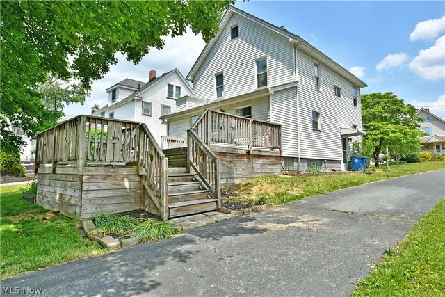 124 Lincoln Avenue, Niles, OH 44446