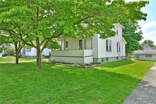124 Lincoln Avenue, Niles, OH 44446
