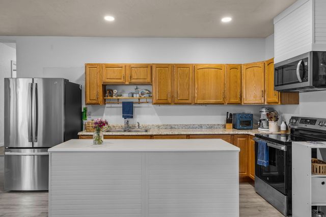 16122 Lava Drive, La Pine, OR 97739