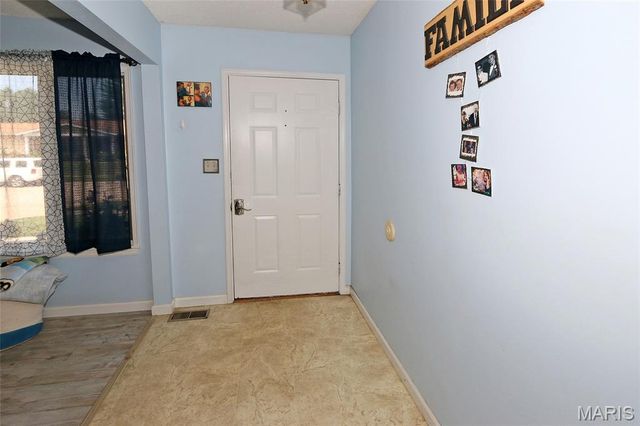 6726 Christina Marie Lane, Hazelwood, MO 63042