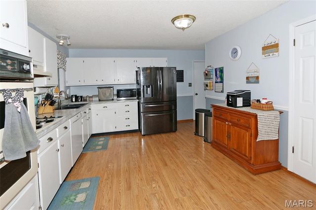 6726 Christina Marie Lane, Hazelwood, MO 63042