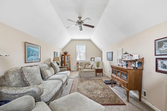 1128 Stillhouse Rd, White House, TN 37188