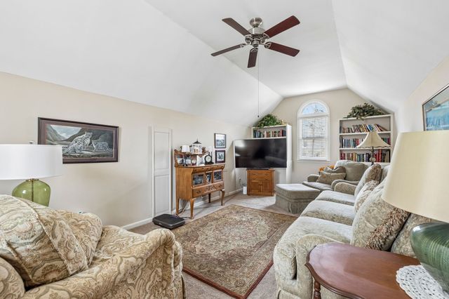 1128 Stillhouse Rd, White House, TN 37188
