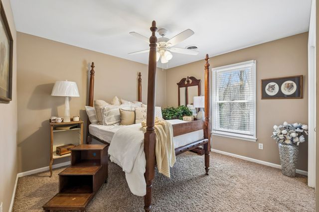 1128 Stillhouse Rd, White House, TN 37188