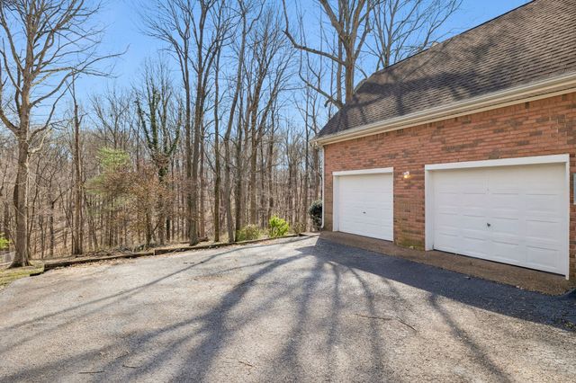 1128 Stillhouse Rd, White House, TN 37188