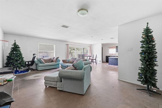 832 S PARSONS AVENUE, Brandon, FL 33511