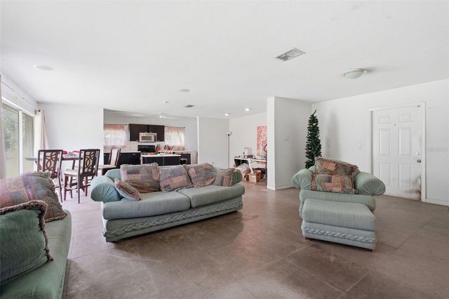 832 S PARSONS AVENUE, Brandon, FL 33511