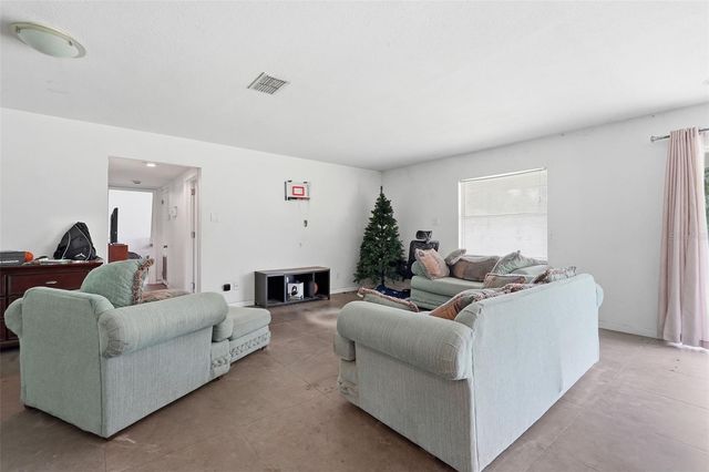 832 S PARSONS AVENUE, Brandon, FL 33511