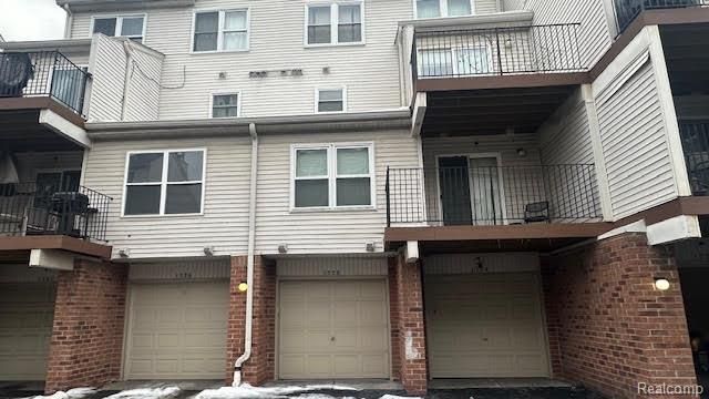 1724 Campau Farms Circle, Detroit, MI 48207