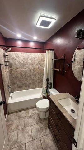 1724 Campau Farms Circle, Detroit, MI 48207