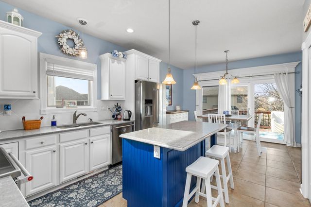 1620 Pinewood Court SW, Altoona, IA 50009