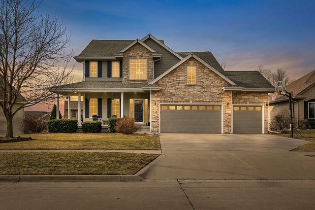 1620 Pinewood Court SW, Altoona, IA 50009