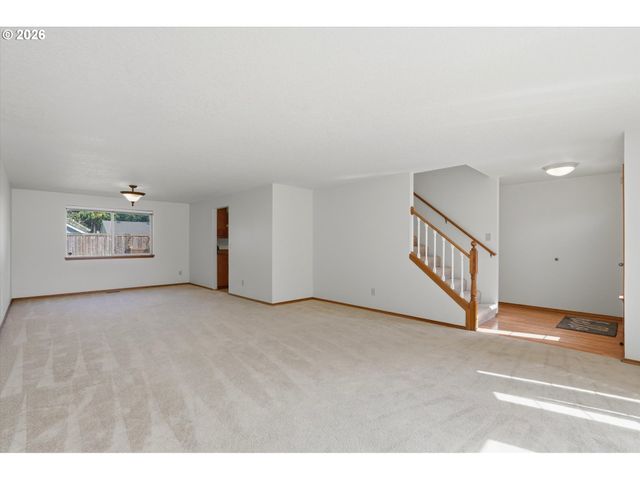 10680 Sw SUMMER LAKE Dr, Portland, OR 97223