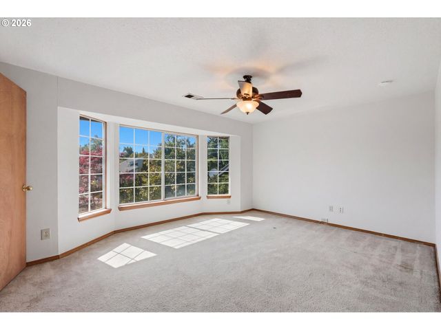 10680 Sw SUMMER LAKE Dr, Portland, OR 97223