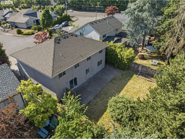 10680 Sw SUMMER LAKE Dr, Portland, OR 97223