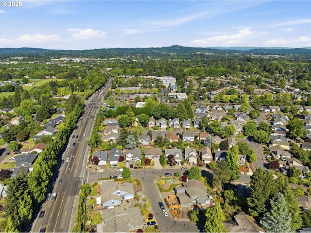 10680 Sw SUMMER LAKE Dr, Portland, OR 97223