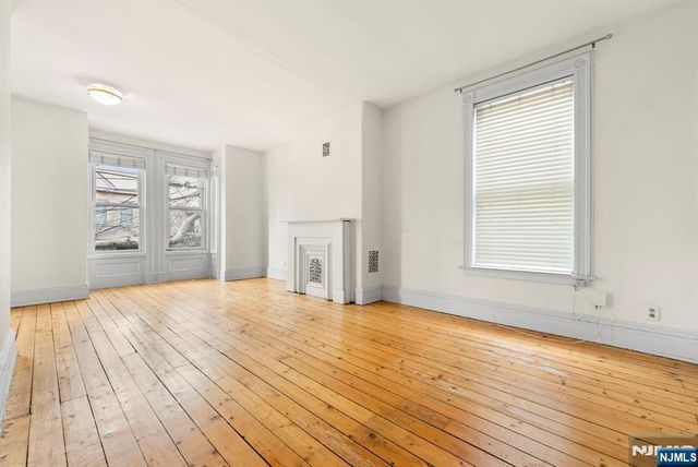 340 Ogden Avenue, Jersey City, NJ 07307