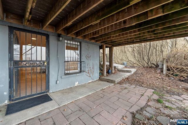 340 Ogden Avenue, Jersey City, NJ 07307