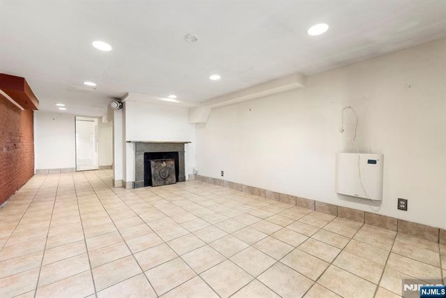 340 Ogden Avenue, Jersey City, NJ 07307