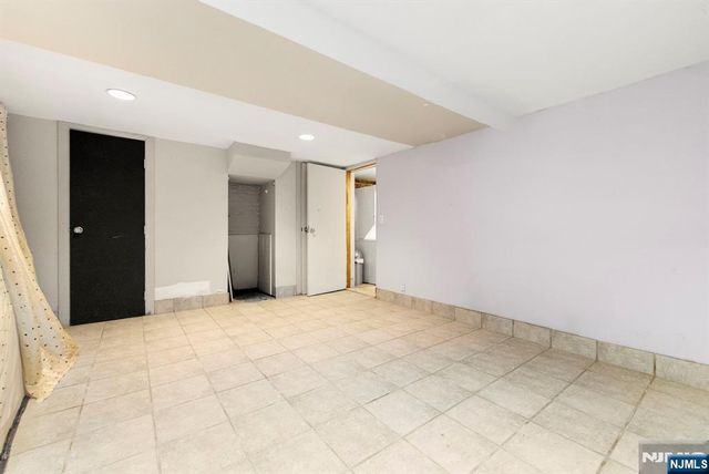340 Ogden Avenue, Jersey City, NJ 07307