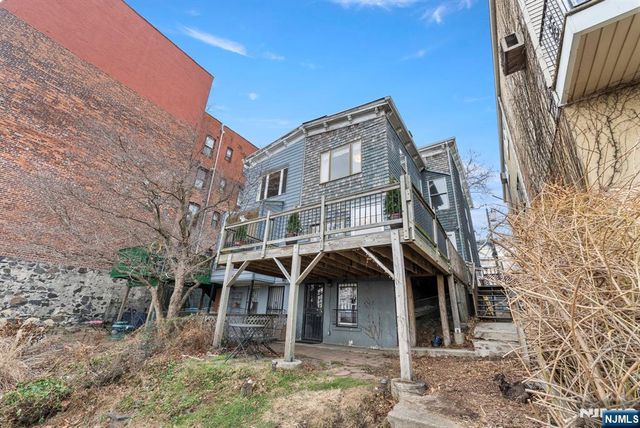 340 Ogden Avenue, Jersey City, NJ 07307