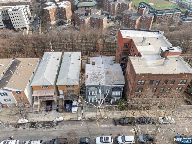 340 Ogden Avenue, Jersey City, NJ 07307