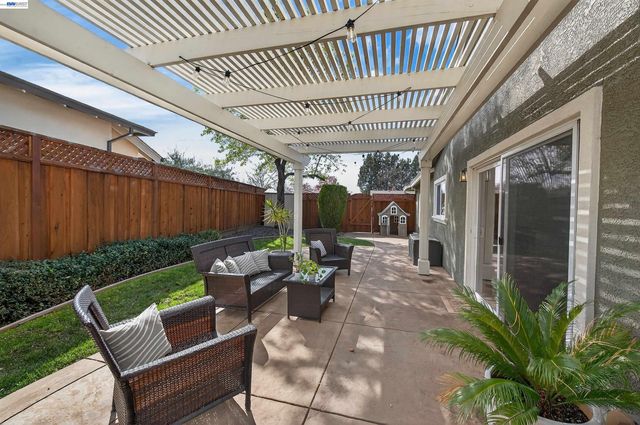 732 Hazel St, Livermore, CA 94550