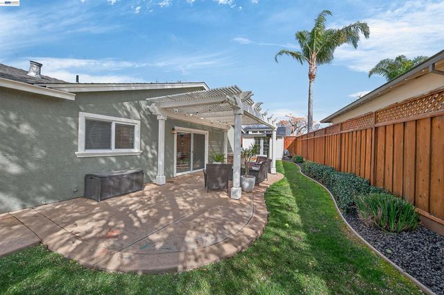 732 Hazel St, Livermore, CA 94550